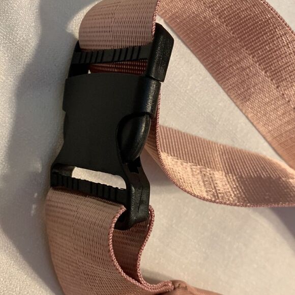 Light pink sling bag with for zipper closure pockets. NWT from local boutique. - Picture 8 of 10